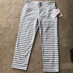 High Rise heather stripe Capri leggings